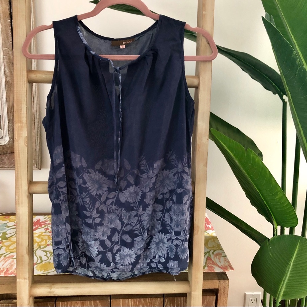 💙Crosby floral navy blue blouse
